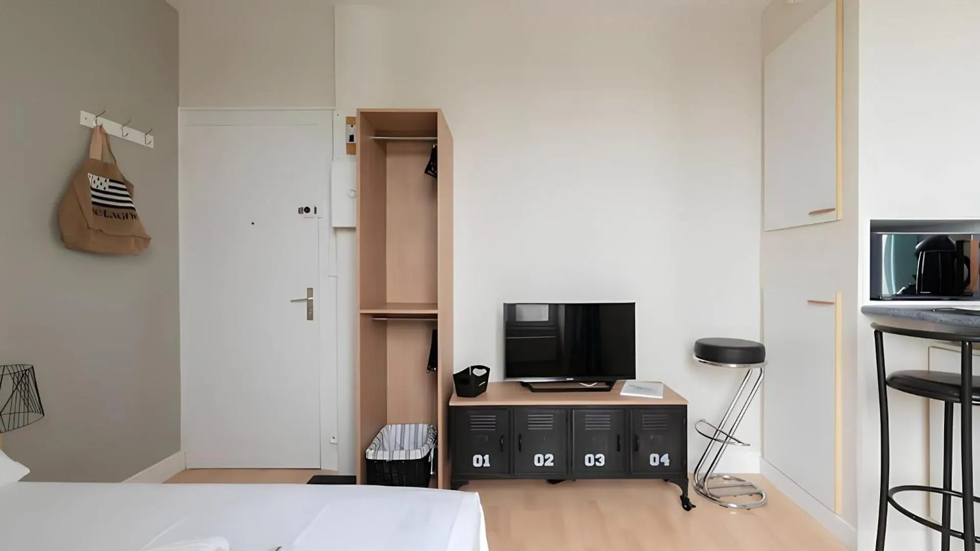 L'Islet - Joli Studio A 2 Pas De La Mer Lancieux Frankreich